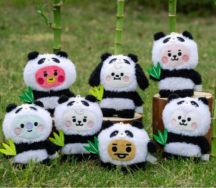 [LITTLE FRIENDS] BABY PANDA KEYRING BT21